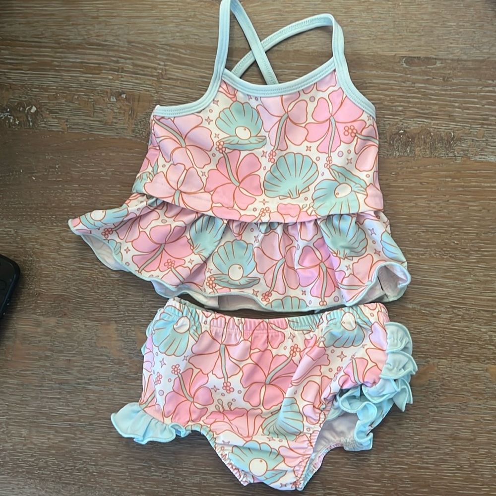 Barely worn Caden Lane 2 piece bikini with sun hat